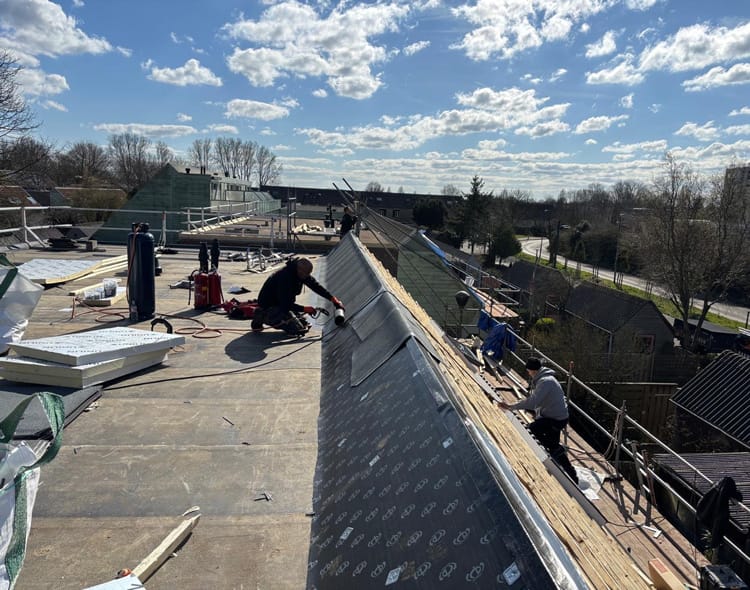  <span class="lte-header lte-h4"> Dakrenovatie 76 woningen  </span> 