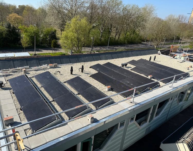  <span class="lte-header lte-h4"> Groot dakonderhoud 136 woningen </span> 